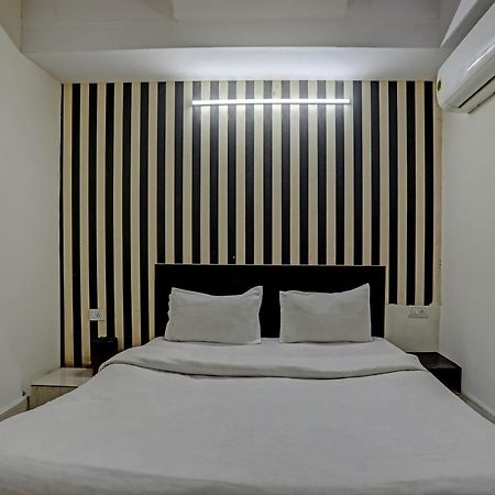 Hotel O Kanak Palace New Delhi Ngoại thất bức ảnh