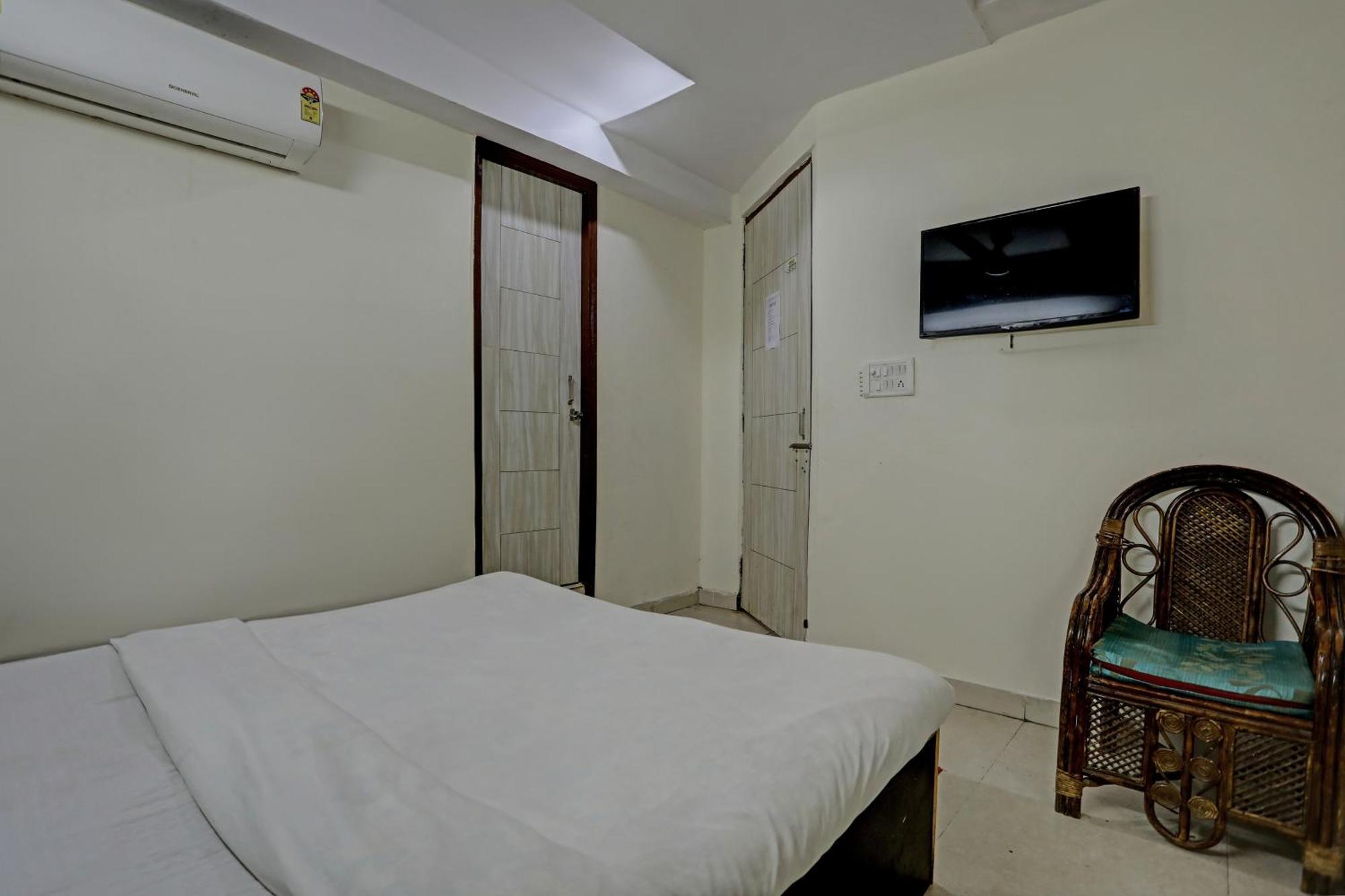 Hotel O Kanak Palace New Delhi Ngoại thất bức ảnh