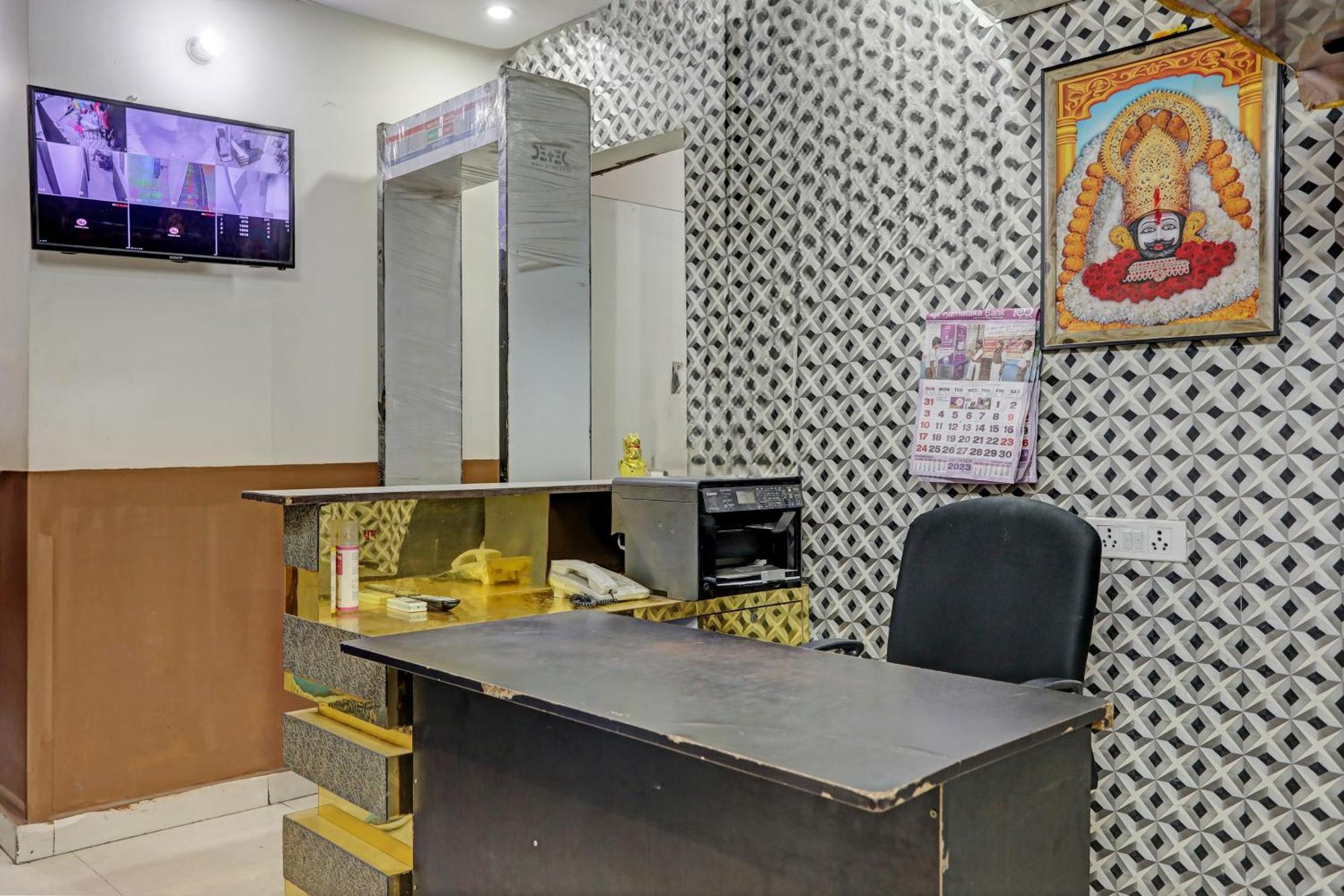 Hotel O Kanak Palace New Delhi Ngoại thất bức ảnh