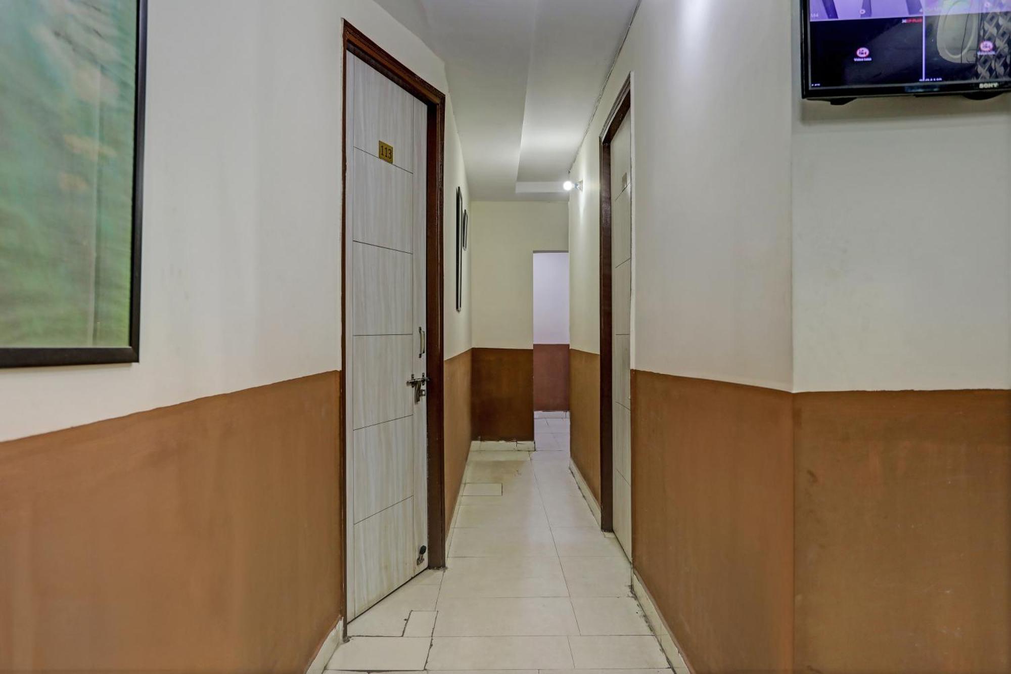 Hotel O Kanak Palace New Delhi Ngoại thất bức ảnh