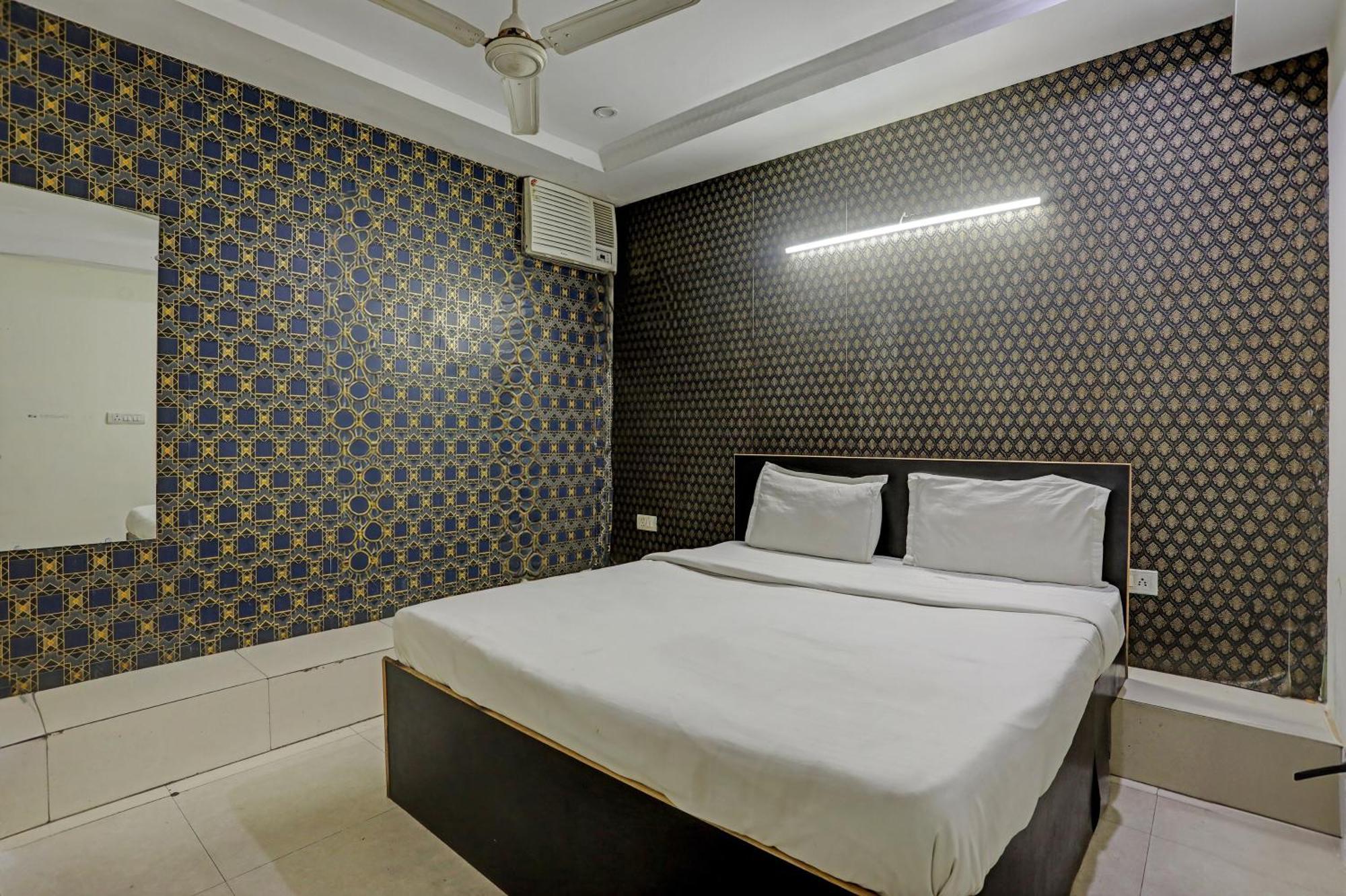 Hotel O Kanak Palace New Delhi Ngoại thất bức ảnh